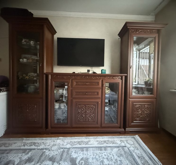 Сервант для зала