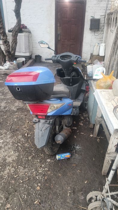 Мопед м8 скутер на ходу