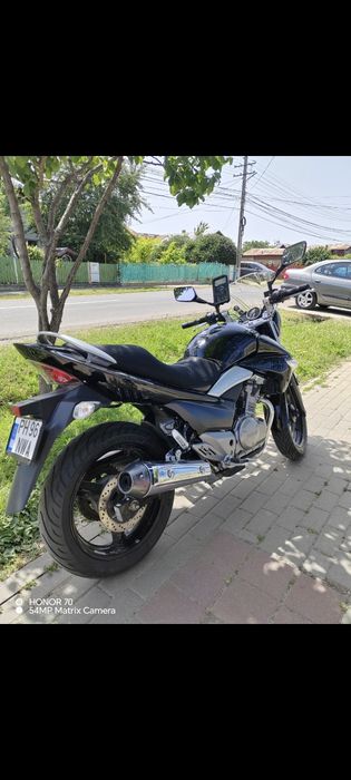 Suzuki Inazuma GW250