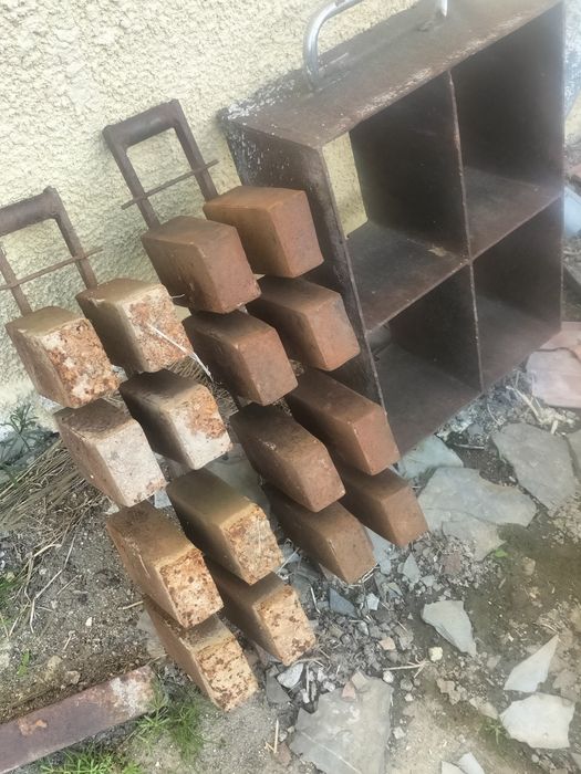 Matriță manuala de făcut boltari