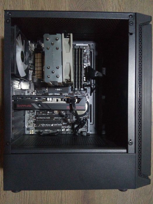 PC intel i7 4790 32GB DDR3 1600 MHz AMD RX 6600 8GB