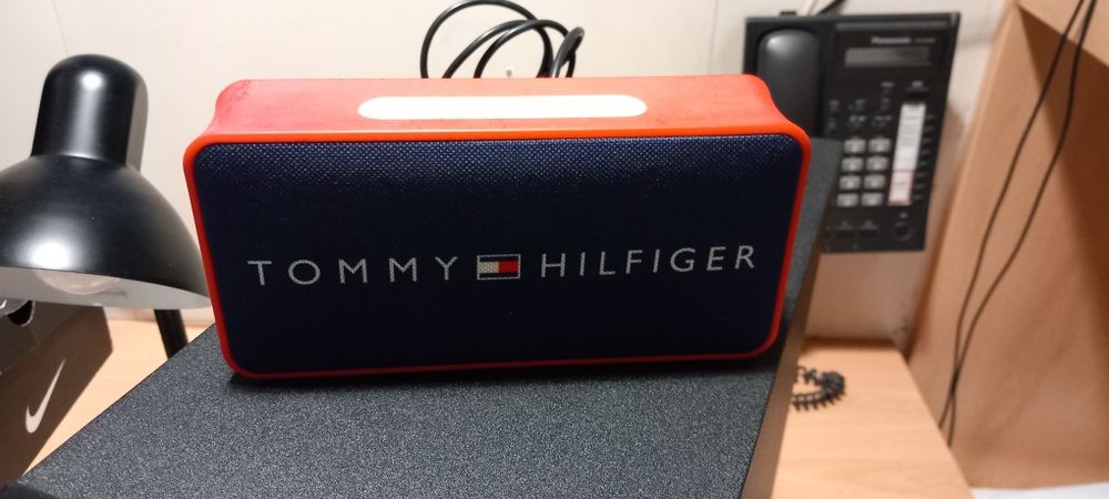 Блутут колонка Tommy Hilfiger