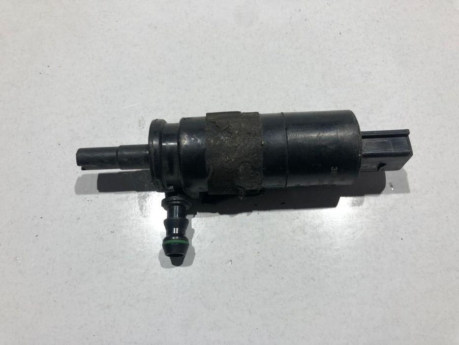 Pompita lichid parbriz Volkswagen Passat B7 3B7955681
