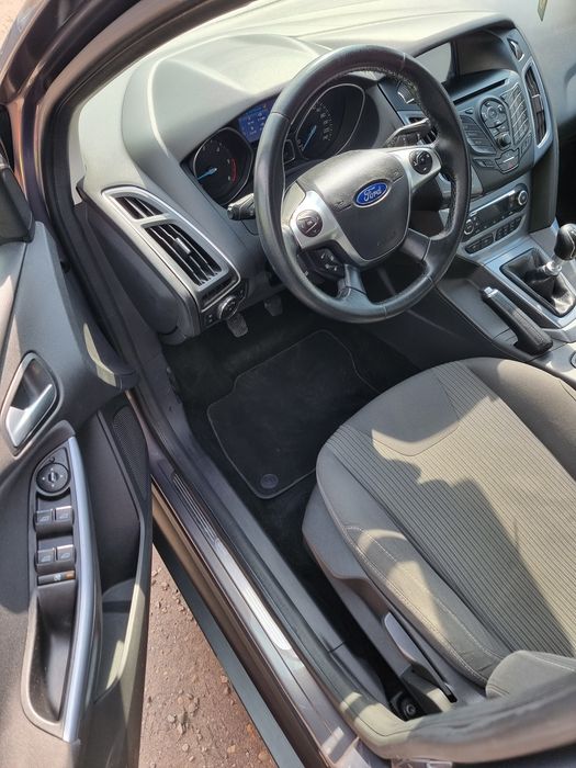 FORD Focus 2013 — imagine 43