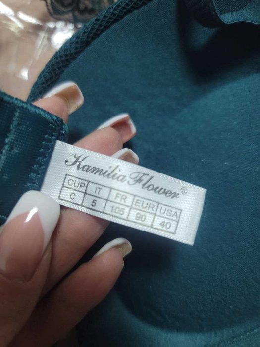 В наличии шикарный комплект нижниго белья