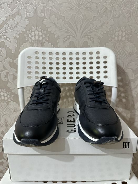 Мужские  кроссовки  темно синие