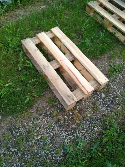 Palet pentru mobila de gradina.