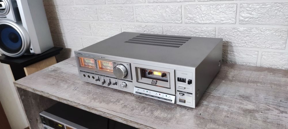 Продам кассетную деку Victor kd-a5