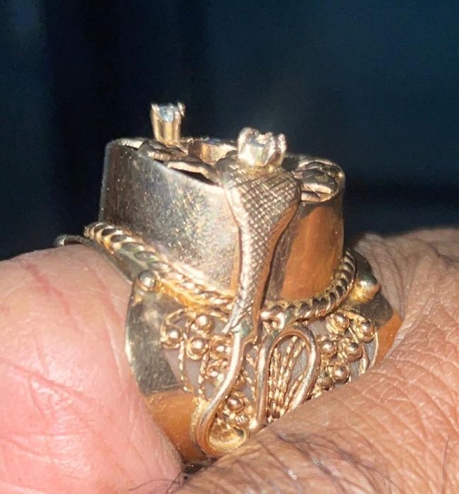 Продам Перстень