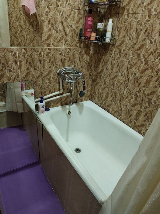 Продаю свою 2/1/9, 52 000 $.  44 кв.м в Яшнобадском районе.