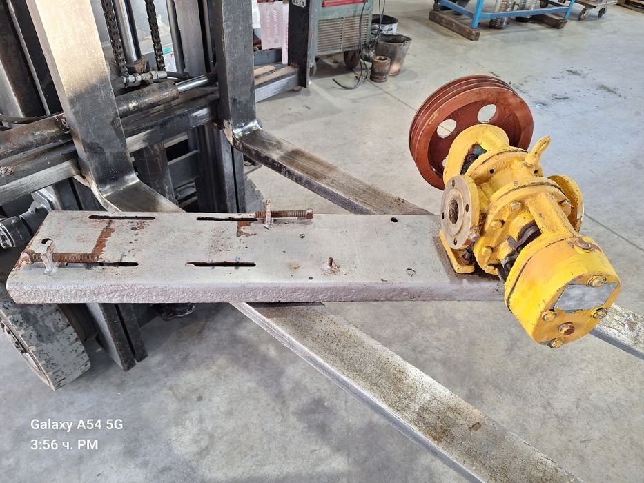 Помпа за мазут/ гъсти течности