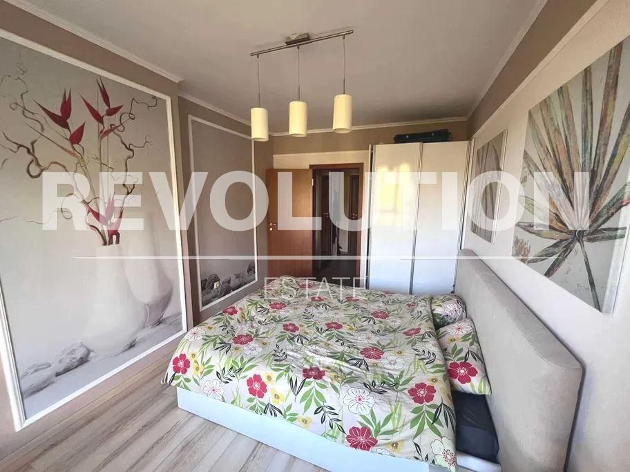 Дава се под наем Тристаен апартамент в к.к. Златни пясъци - 85 кв.м за 450 € - Снимка #2