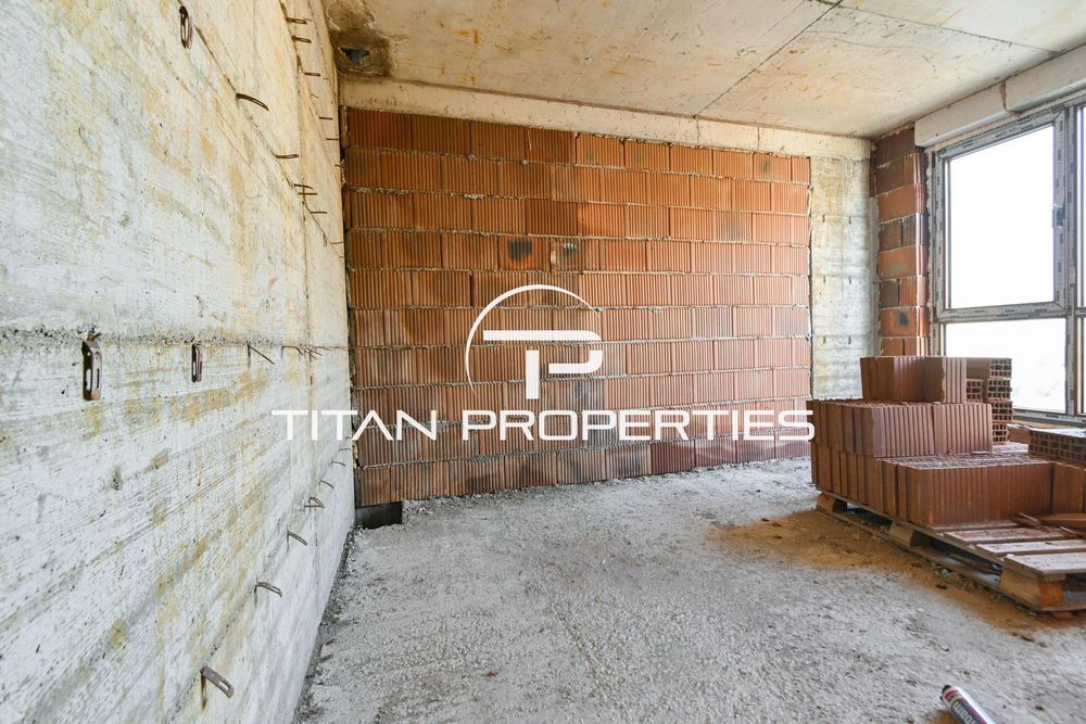 Продава се Тристаен апартамент в София, Левски В - 118 кв.м за 864 €/кв.м - Снимка #1