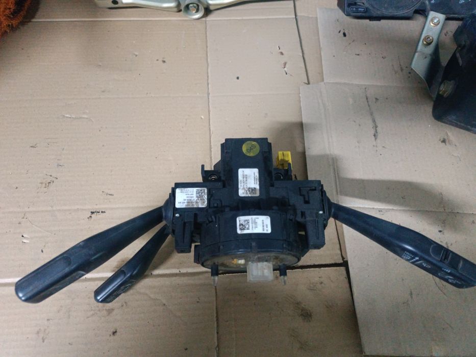 Стрекоза подрулевой переключатель пассат б6