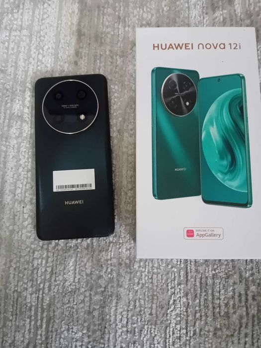 Huawei nova 12 i