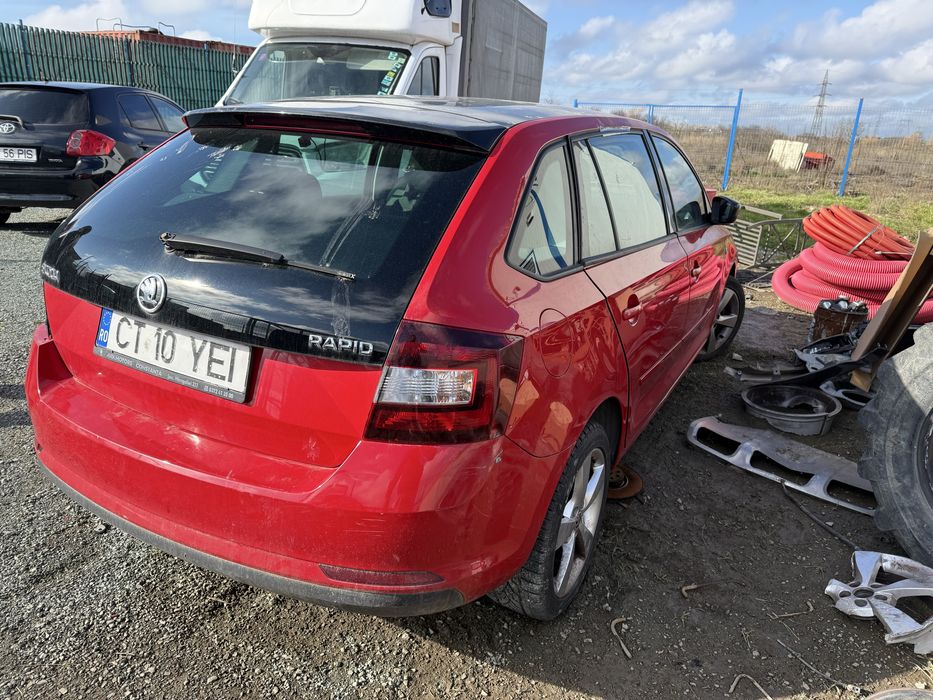 Skoda rapid avariata 2015