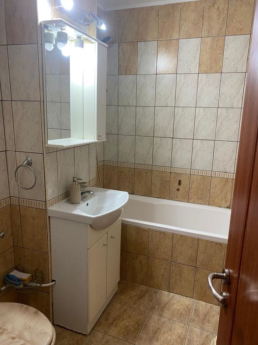 In chirie apartament. 2 camere