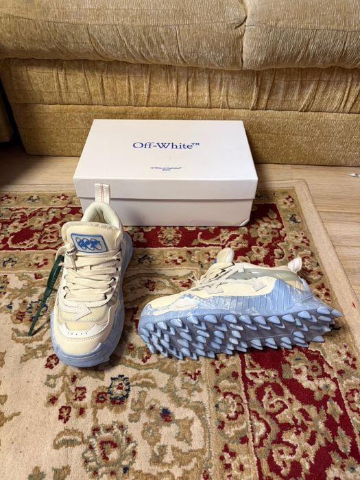 Off white Odsy-1000