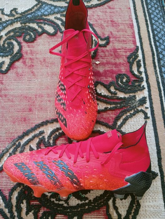 Продаю бутсы Adidas Predator FG
