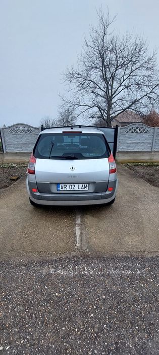 Vând Renault Megane Scenic an 2005