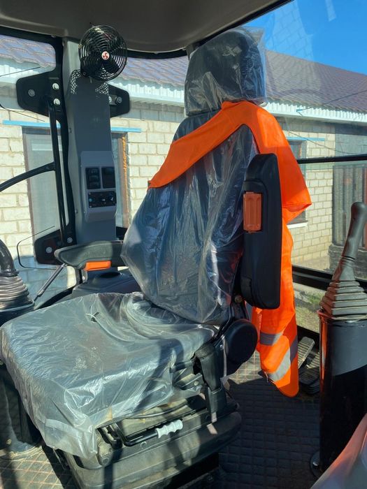 Продам экскаватор  fs40-35