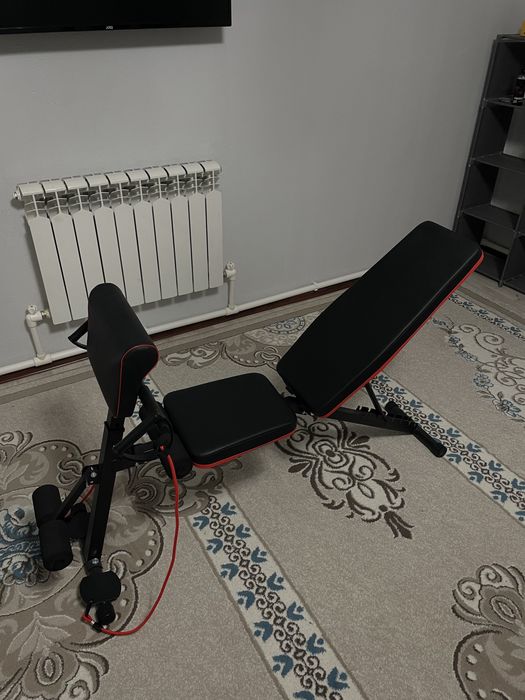 скамья для жима.