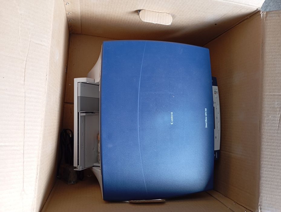 Vînd imprimanta canon