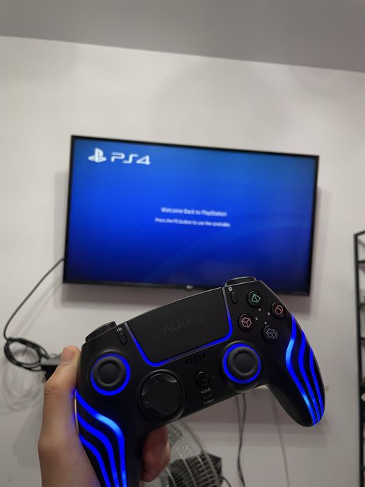 Ps4 500gb + controllere