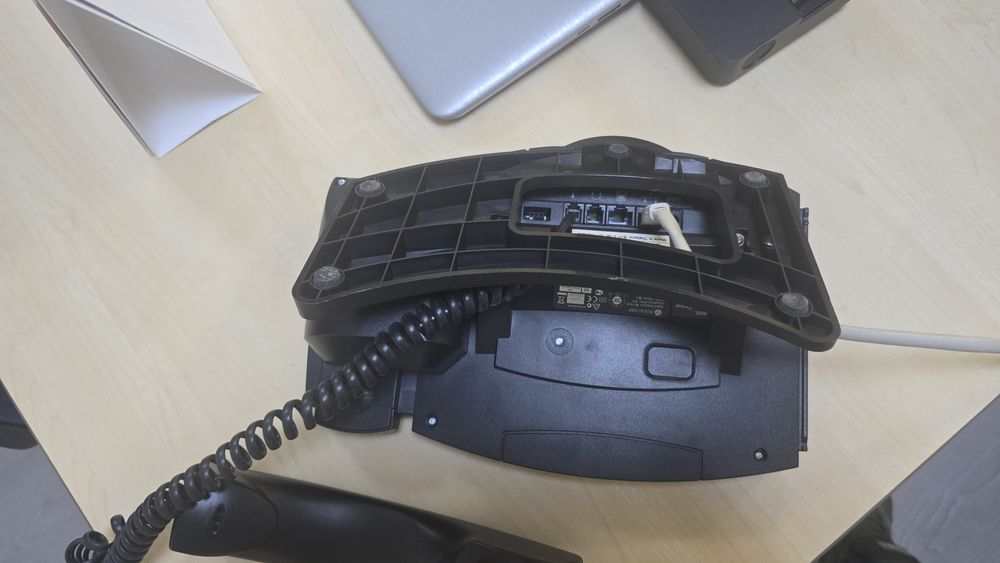 Telefon desktop VoIP Polycom SoundPoint IP550 - 15 Buc disponibile