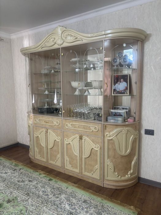 Горка стенка в отличном состоянии,