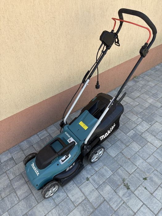 Vand Makita ELM3320
