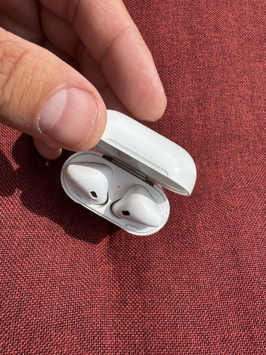 Air pods б/у на запчасти