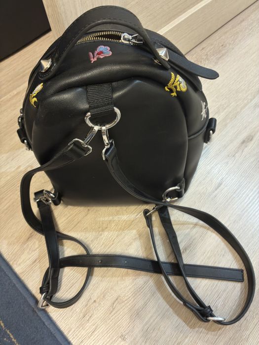 Продаю рюкзак Fendi