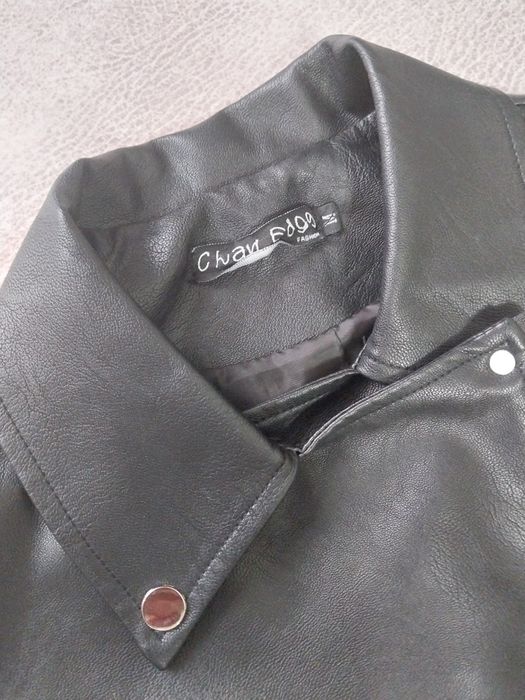 Продаю кожаную куртку