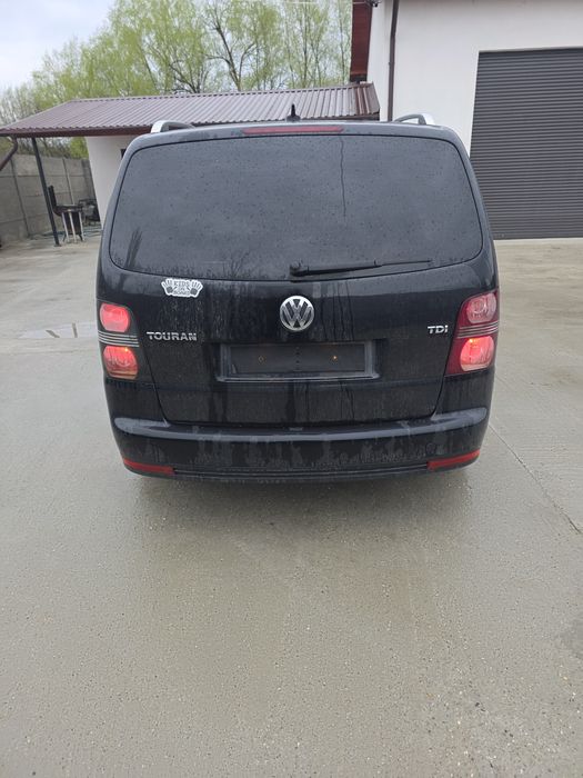 Dezmembrez vw touran facelift 1.9 2.0 1.6