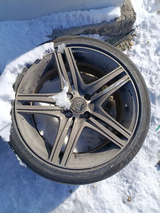 Диски с резиной на ВАЗ