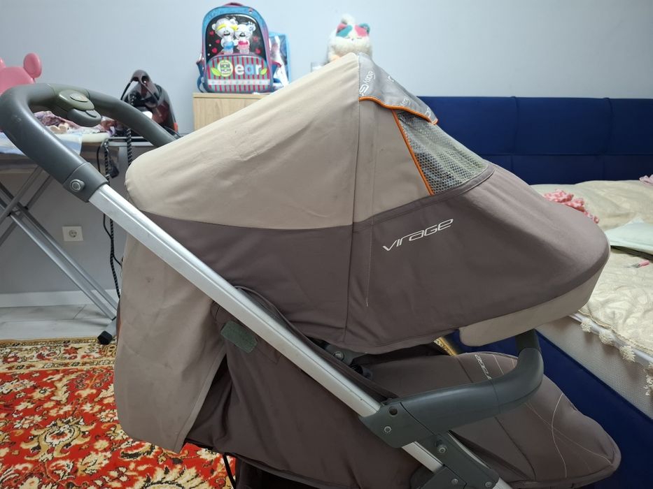 Детская коляска.