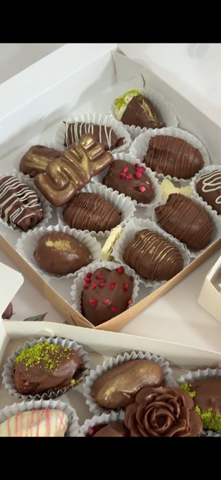 Финики в шоколаде