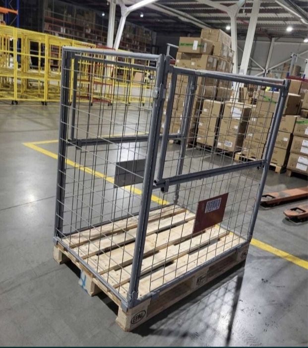 Vând box paleti pliabile stoc 500 bucăți