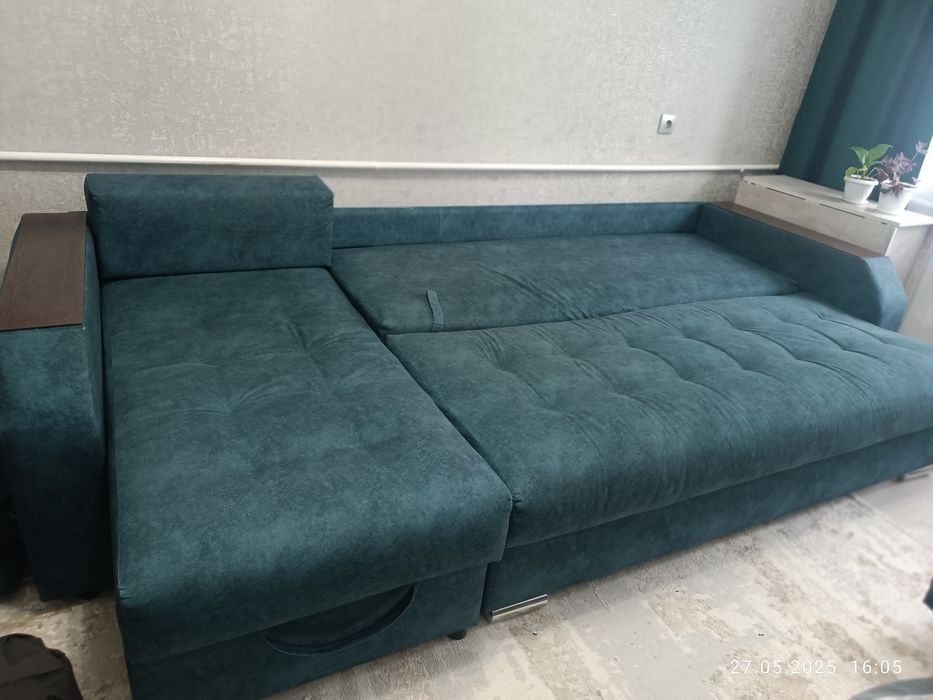 Продам угловой диван