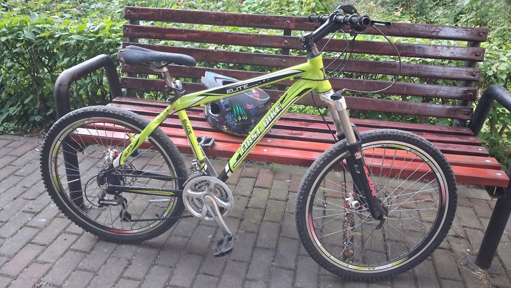 Vând bicicletă First Bike