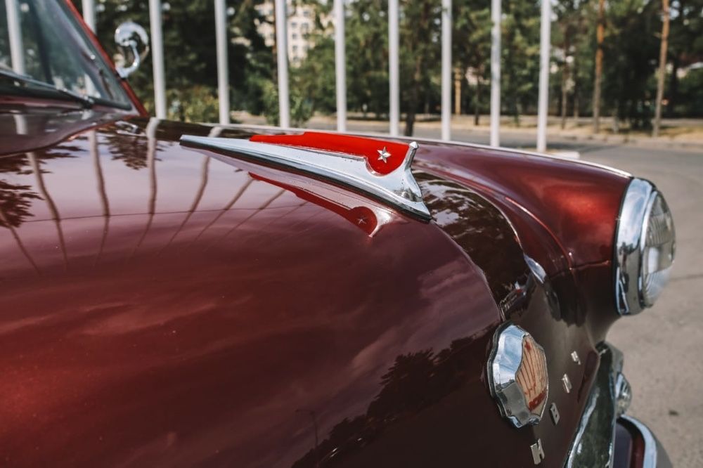 Ретро автомобиль Москвич-407