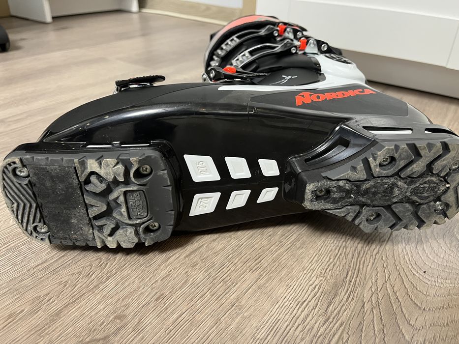 Clapari ski/schi NORDICA SPEEDMACHINE 3 - 110S, 27-27,5 (42-42,5) 2024