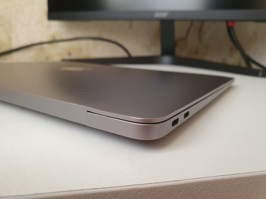 Macbook air 2020 m1 8/256