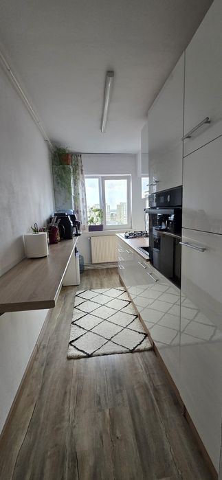 Apartament de vanzare  decomandat cf 1 Lebada 5 colturi