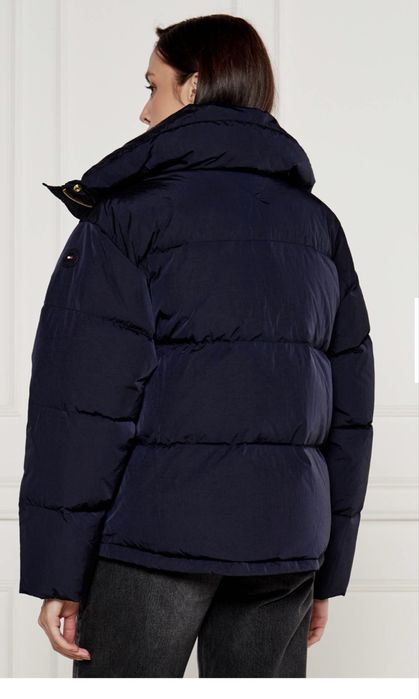 Пуховик от Tommy Hilfiger