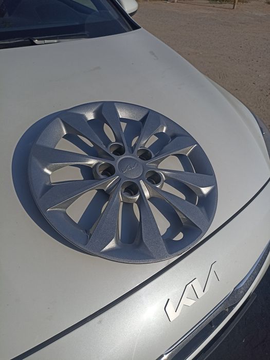 Колпаки Kia R16 серебристые