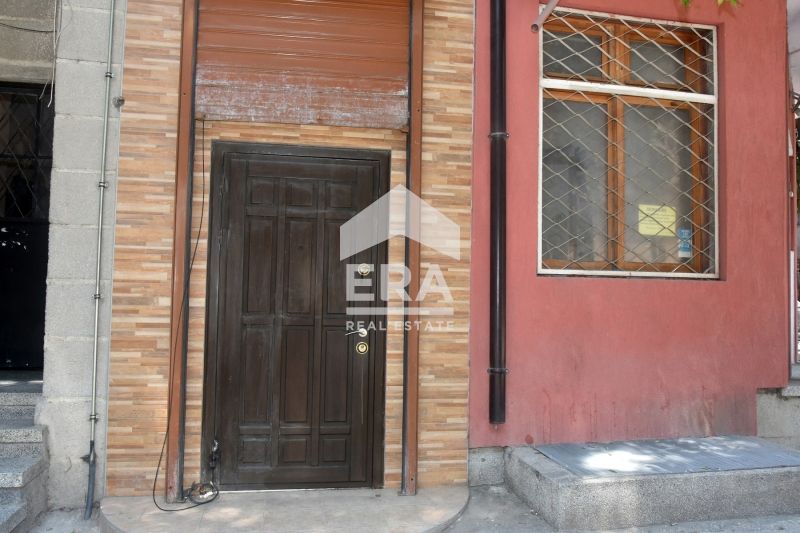 Продава се Склад в Варна, Погреби - 66 кв.м за 1296 €/кв.м - Снимка #10