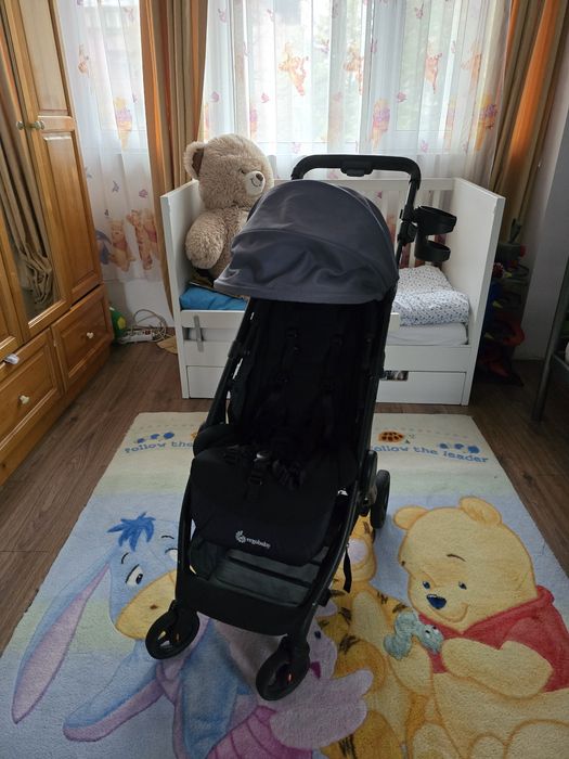 количкa Ergobaby metro + , зимно чувалче,поставка за чаша