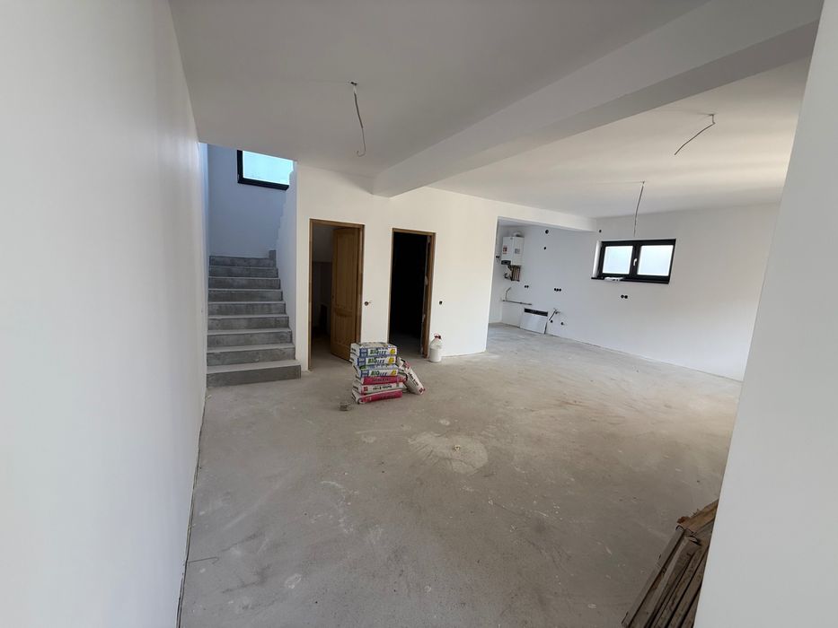 Vânzare casă cu etaj Târgu Mureș an 2025